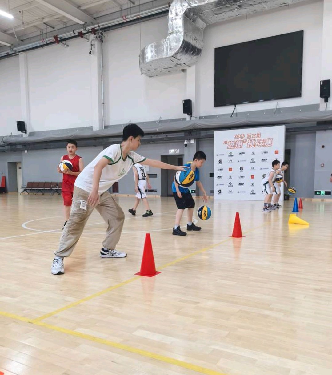 青少年学生篮球训练营海口